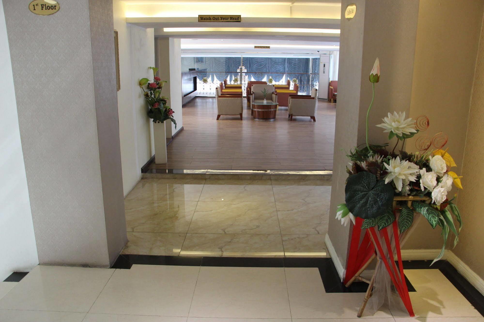 Sunny Holiday Hotel Gyogon Exterior photo